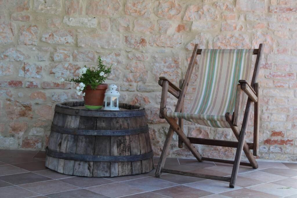 Casa Kikenda, Viaggio Nella Natura Treia Kültér fotó